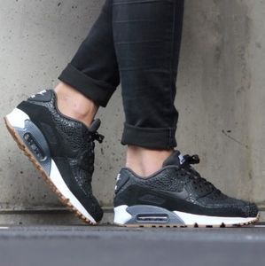 WMNS Air Max 90 PRM Safari